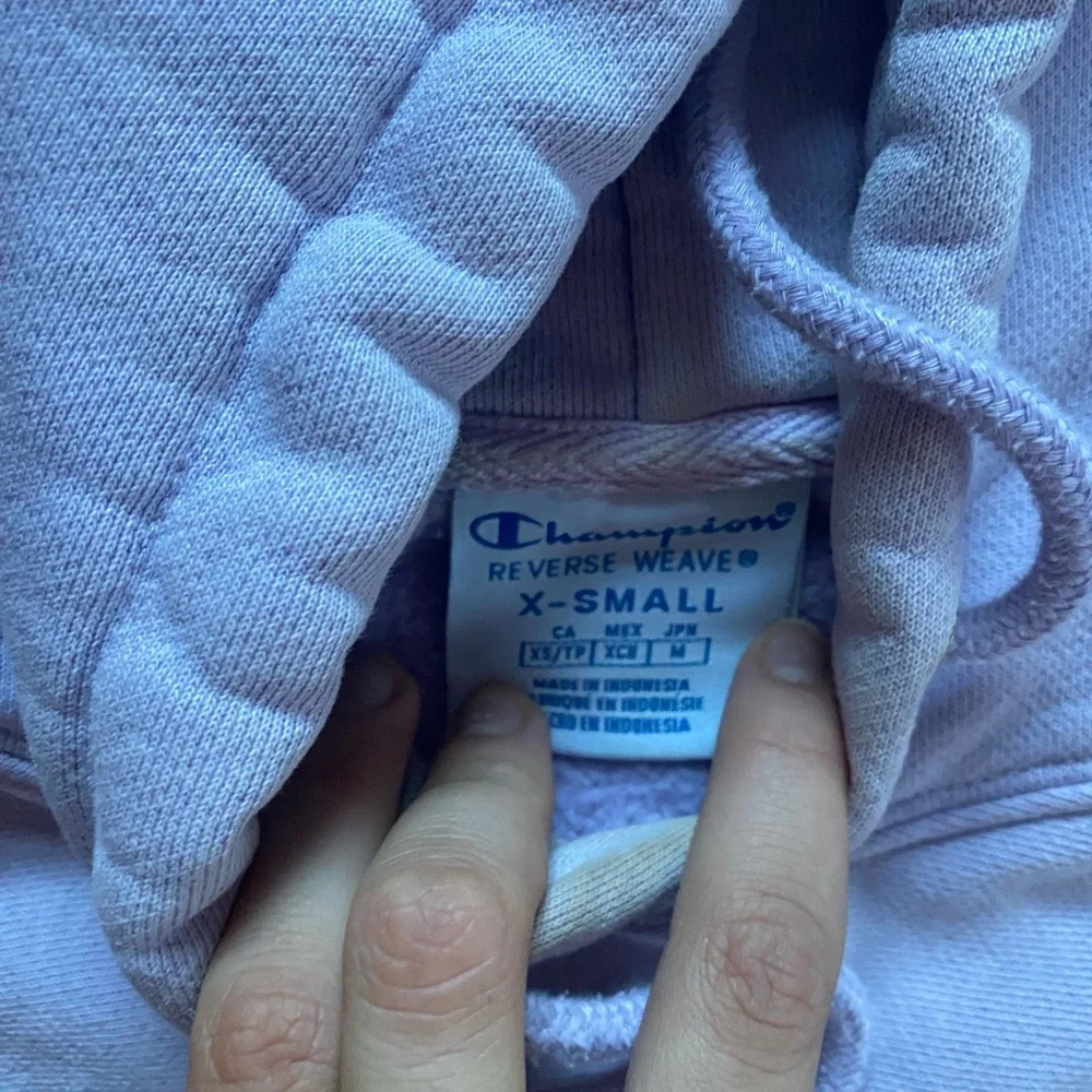 cropped hoodie - Picture 3 of 3